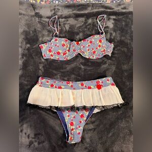 🌹 Frankies Bikinis x Danielle Guizio Rose Gingham bikini set (S) Like new!